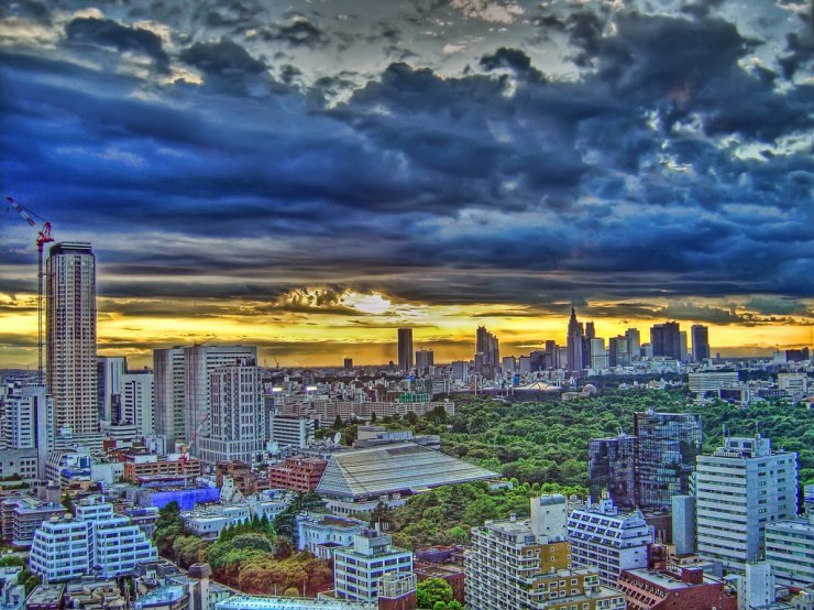  HDR-    