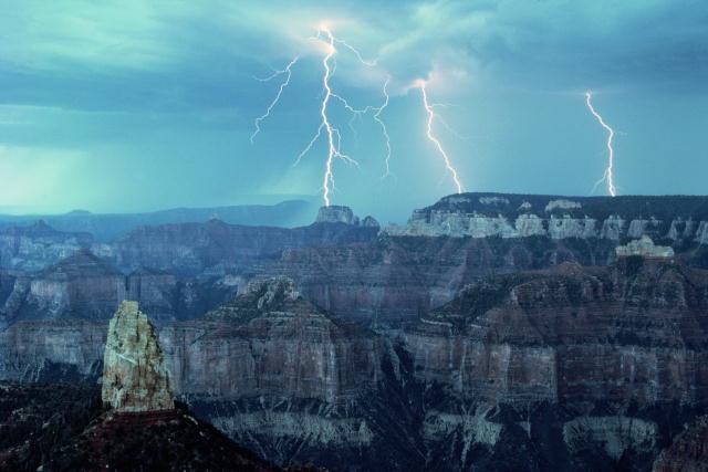  thunder
